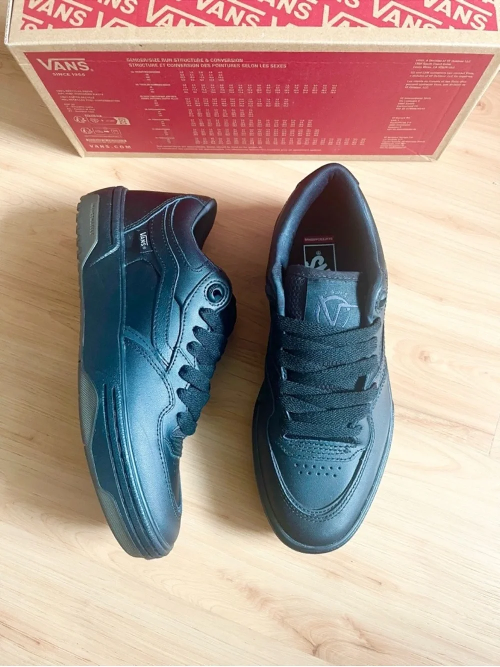 Vans Skate Rowan 2.0 Leather Shoe Women 9.5 US. mens 8.0'US